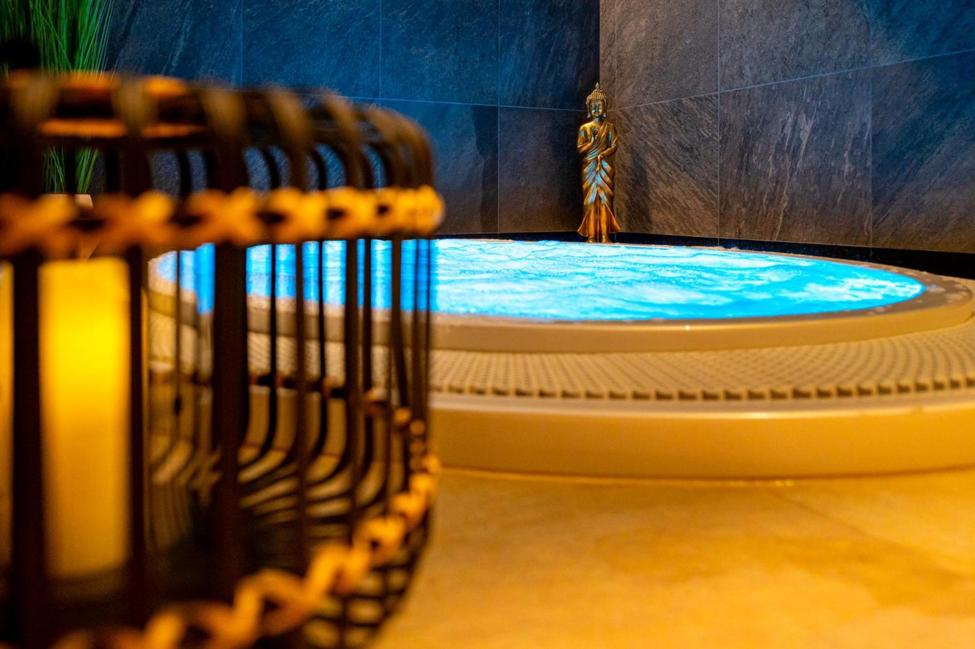 Hotel Nobilis - Mlada Boleslav Bradlec  외부 사진